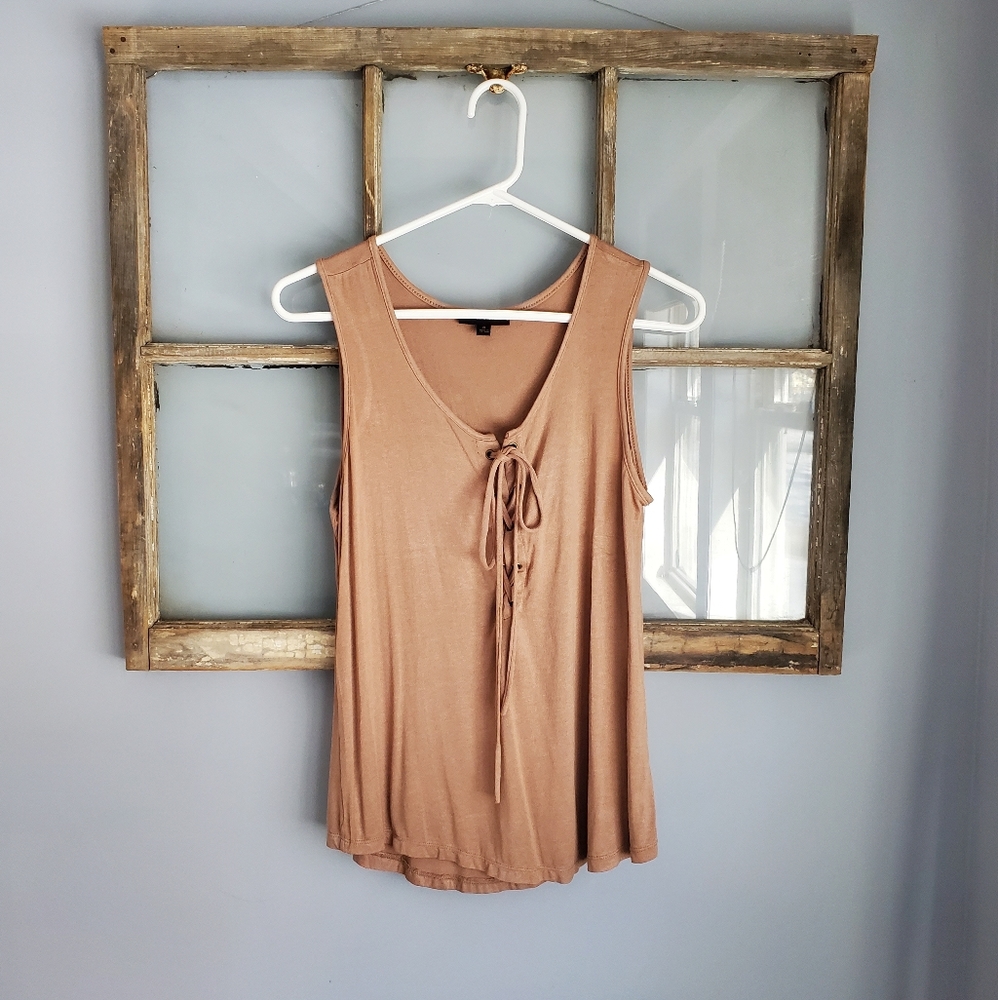 NWOT Anthro E (Hanger) M Tie Front Tank Top